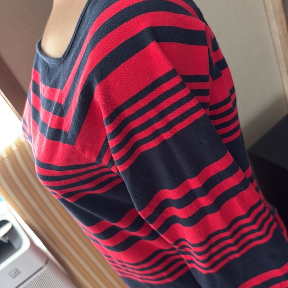 Chaps Classics Large Red and Black stripes long sleeves. P442 - Picture 4 of 4